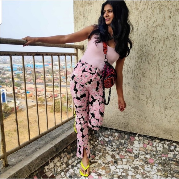 Zara | Stretchy pants with zipper and trim slit - Picture 3 of 11